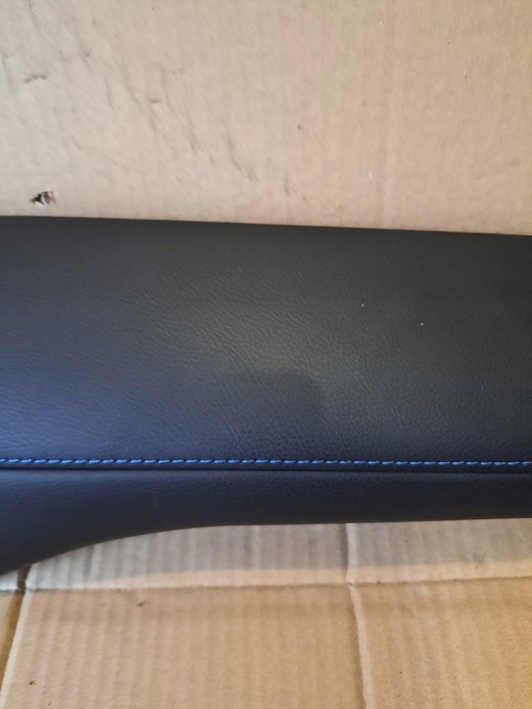 фото №5, Nissan leaf ii 2 заглушка консоли 684205sh1a/b