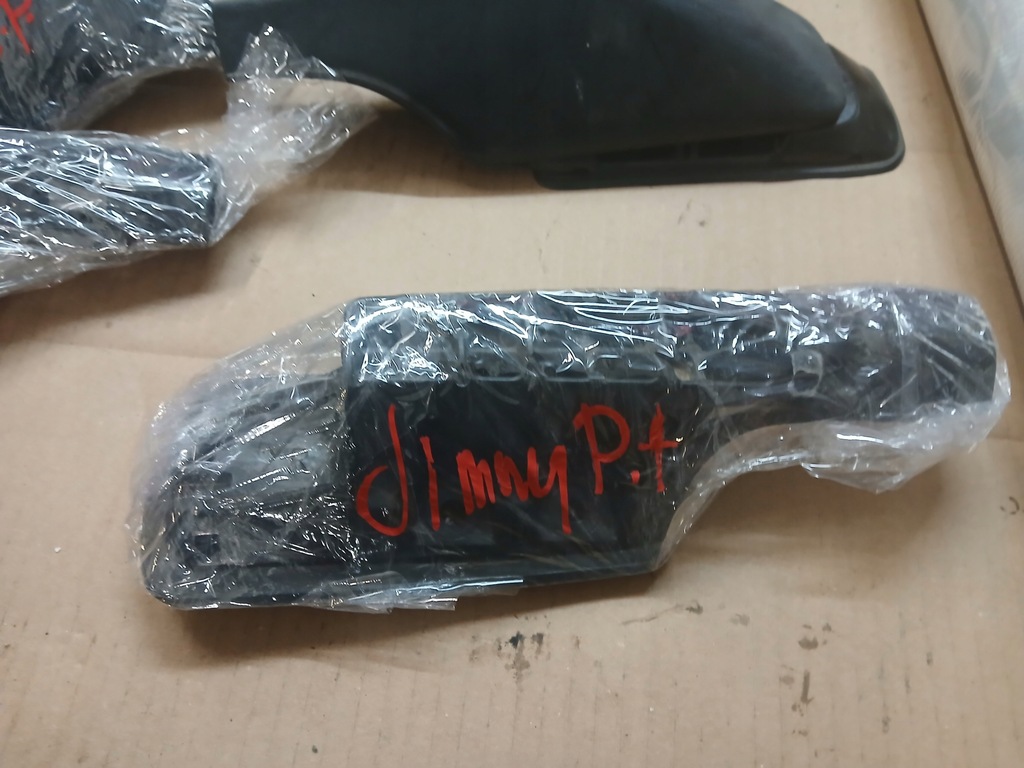 фото №5, Suzuki jimny кронштейн рейлинг правый задняя