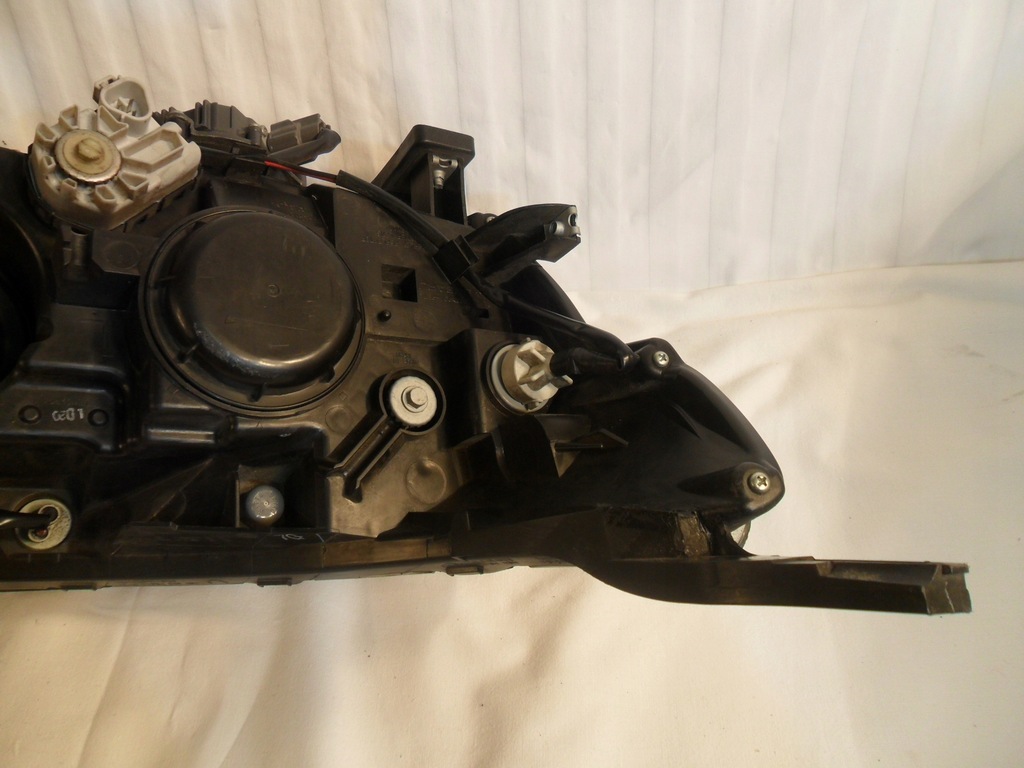 фото №12, Лампа левый перед subaru forester iii 2008- eu ксенон