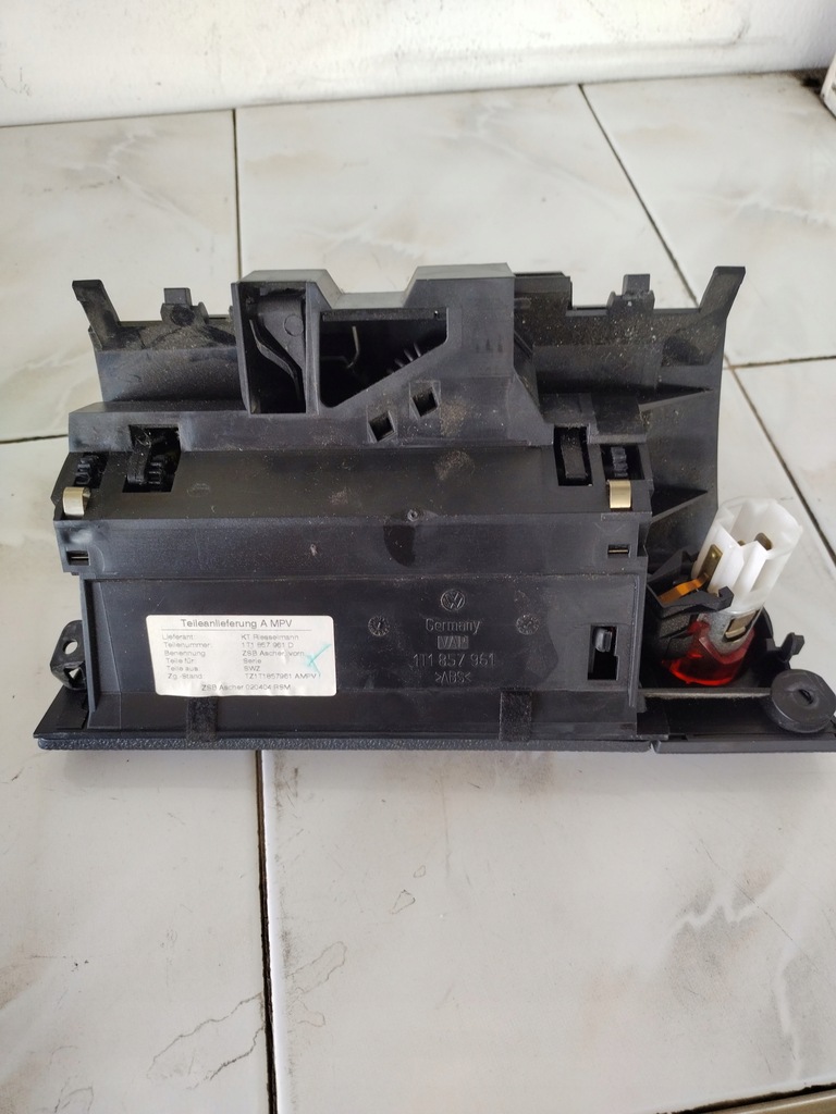 фото №5, Пепельница бардачок vw touran 1t1857961