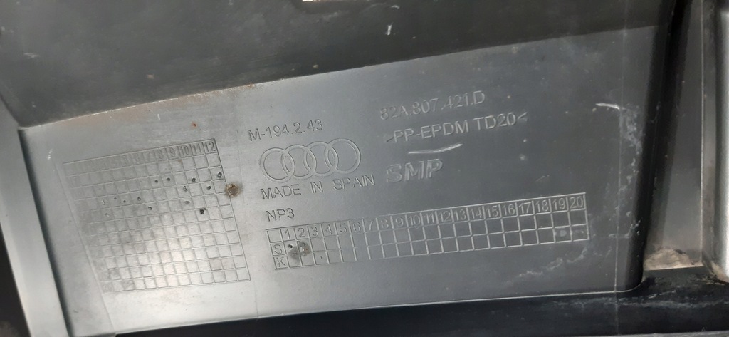 фото №8, Audi a1 спойлер накладка бампера задня 82a807421d