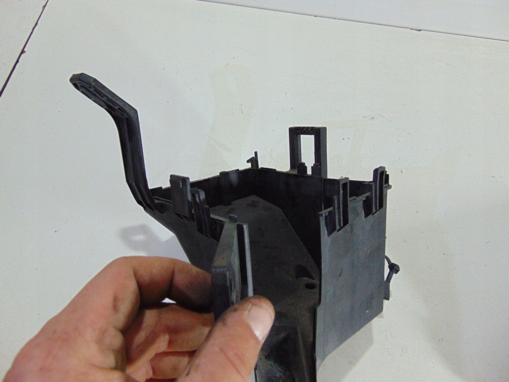 фото №4, Корпус коробка запобіжників ecosport 1.0