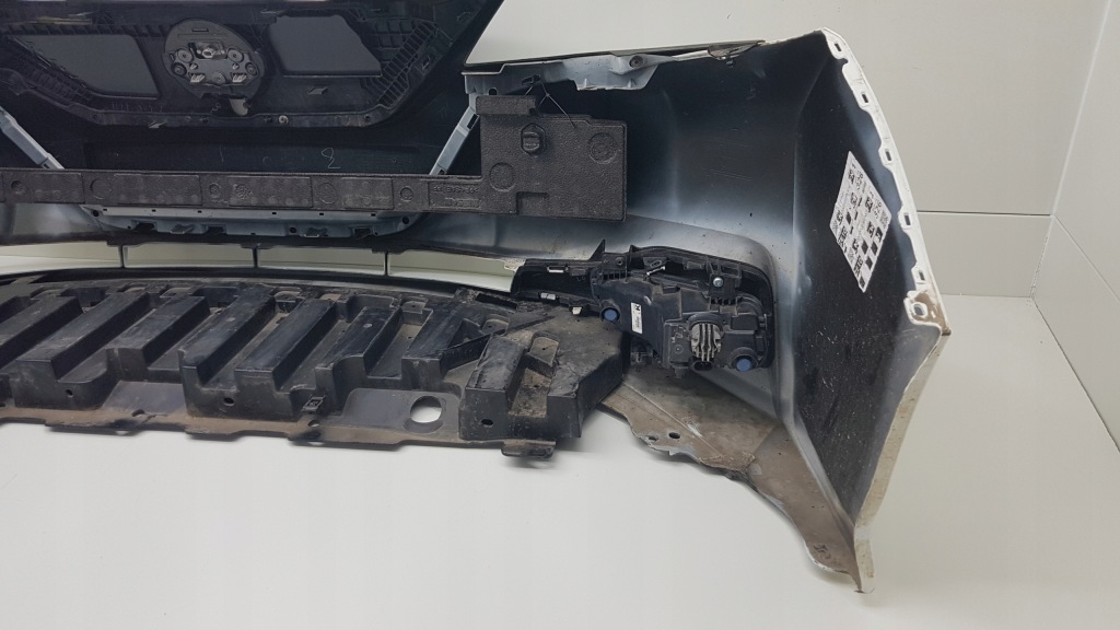 Nissan leaf 2 рестайлинг  2022 - бампер перед 62022-5shoh в Украине