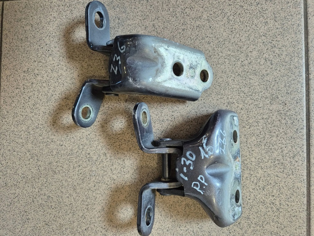 фото №1, Hyundai i30 ii 15r hb петлі двері правий перед z3g