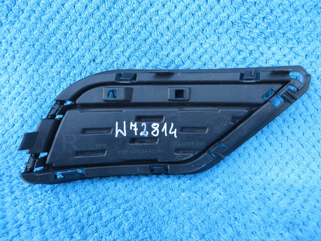 фото №2, Vw t-roc решётка правая задняя cała ładna