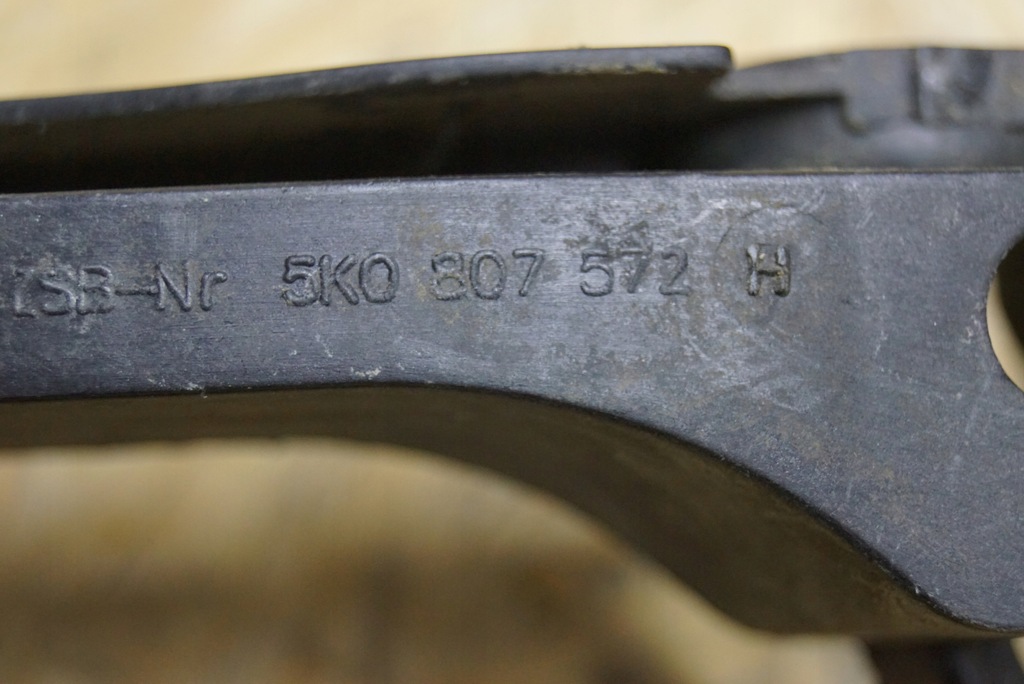 фото №16, Кронштейн лампи правий перед vw golf vi 5k0807572h