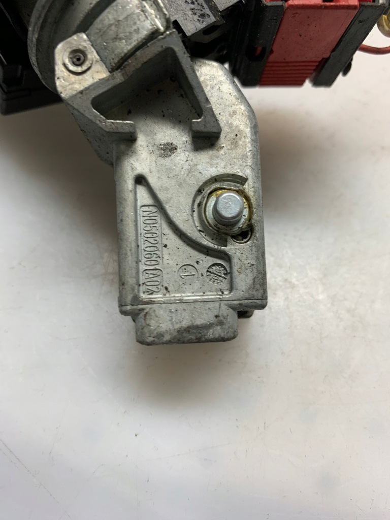 фото №3, Замок запалювання з ключ renualt 21673884-7