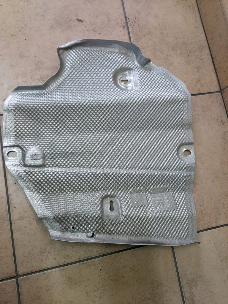 фото №1, A4 b9 8w захист теплова вихлоп ліва 8w0804171d