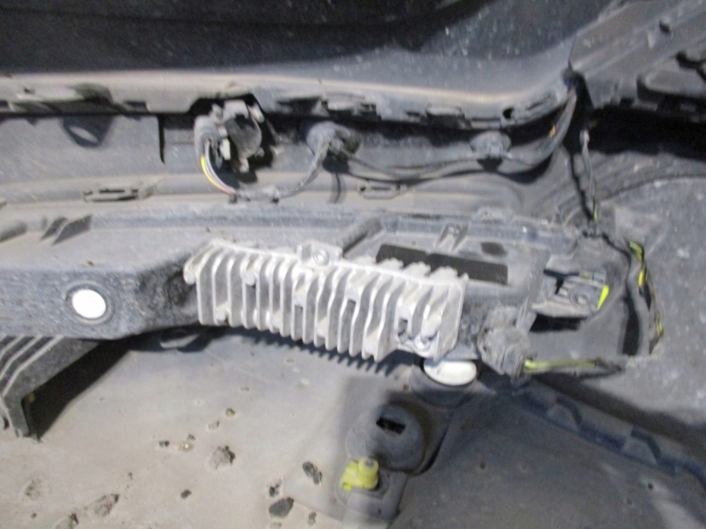 фото №12, Бампер jaguar e pace 4x pdc r-dynamic противотуманная фара led