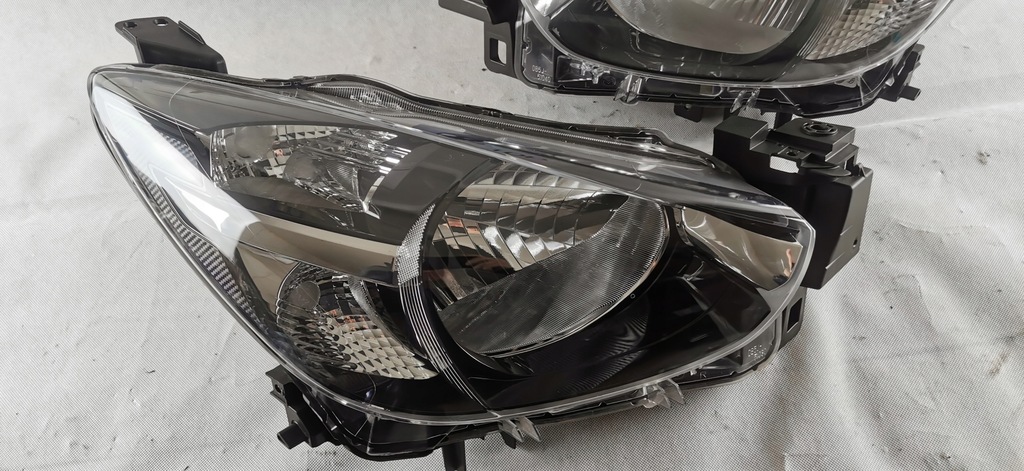 фото №7, Mazda 2 2014-2019 фара лівий правий лампа