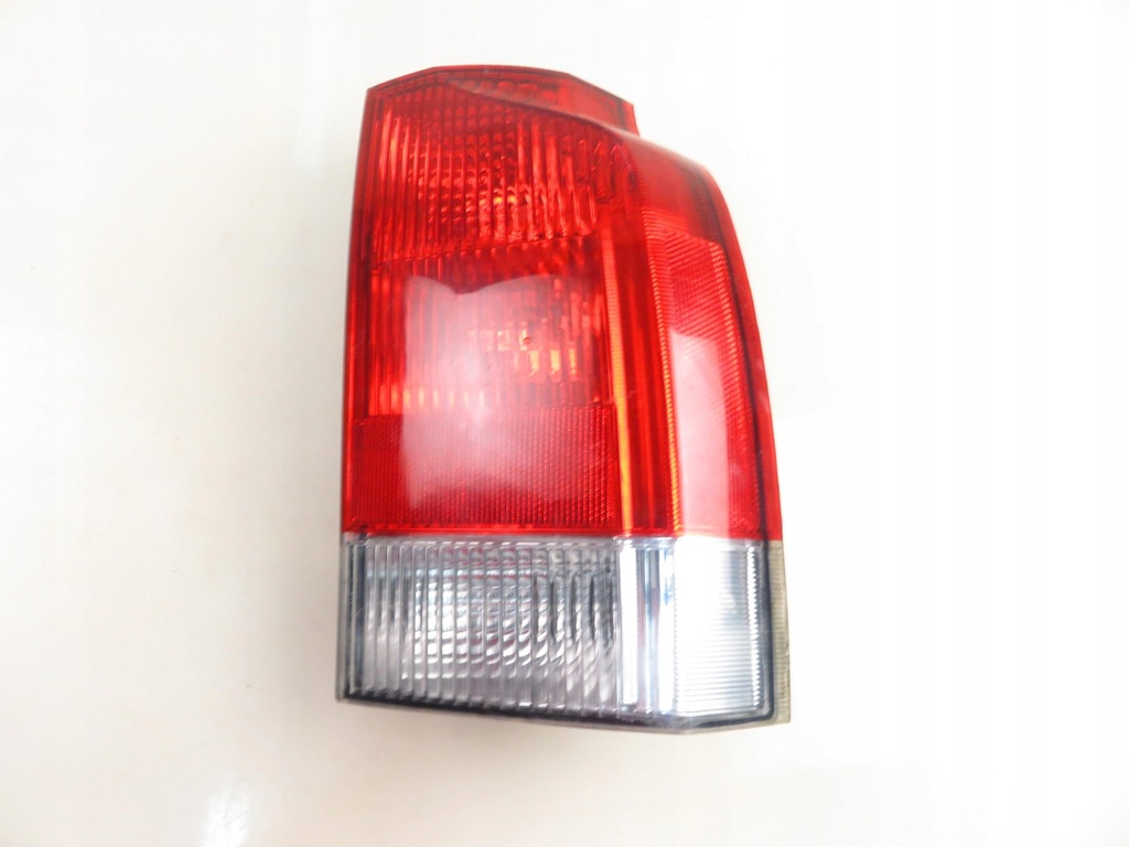 фото №1, Лампа права задня volvo v70 ii sw 285
