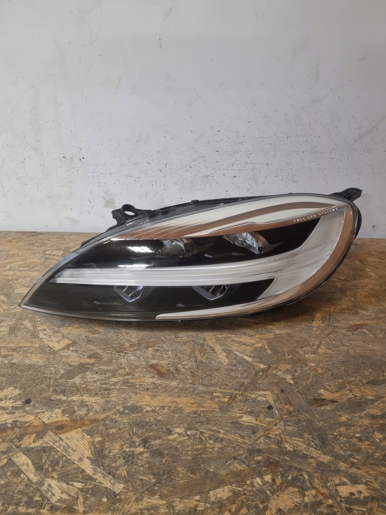 фото №1, Фара лампа volvo s40 v40 mid led