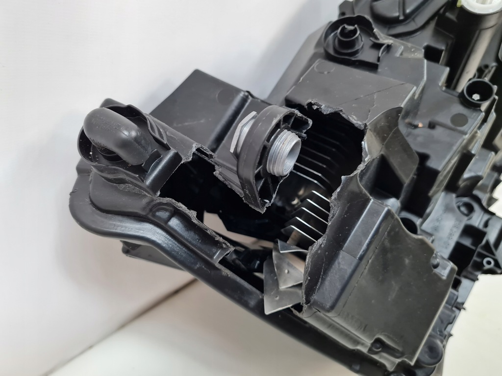 фото №15, Фара лампа лівий перед led crystal skoda enyaq