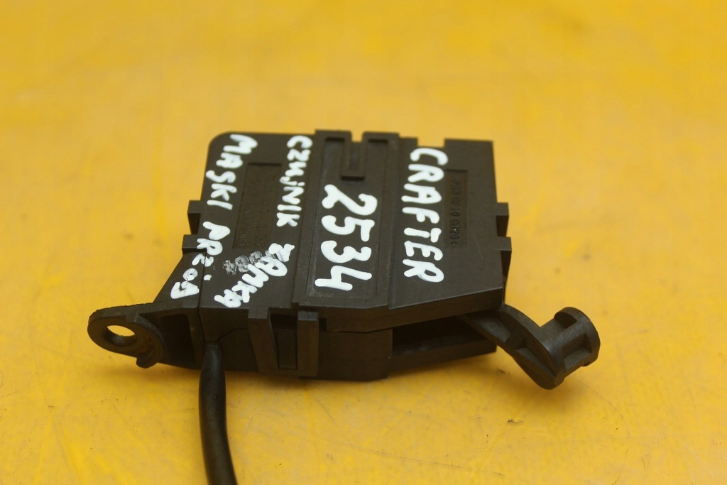 фото №7, Контактор датчик замка капот vw crafter 9065401325