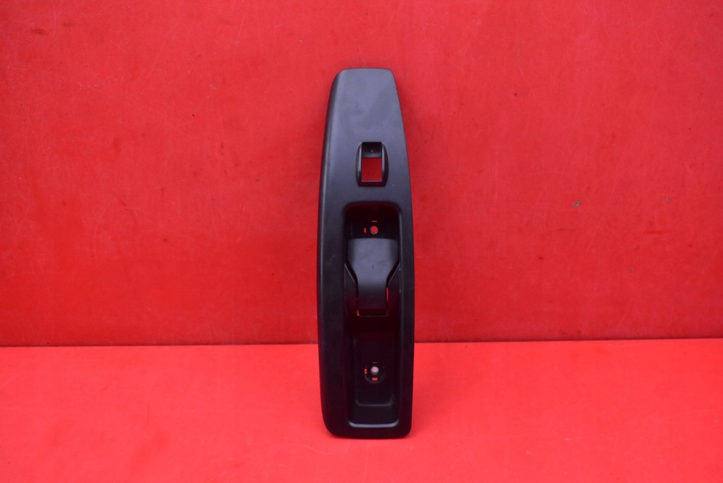 фото №1, Ручка внутрішня права перед czarna 735484916 opel combo d 11-20