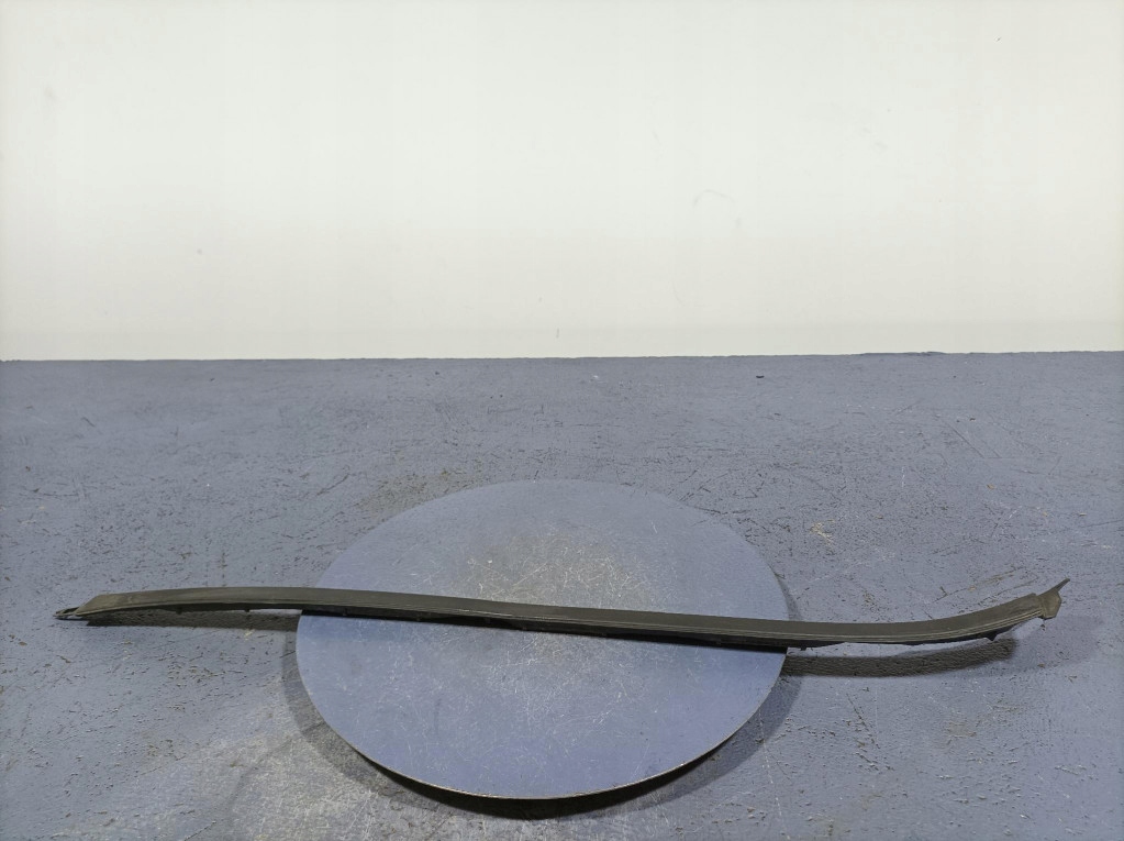 фото №1, Mercedes a w177 молдинг скло лобове права a1776903401