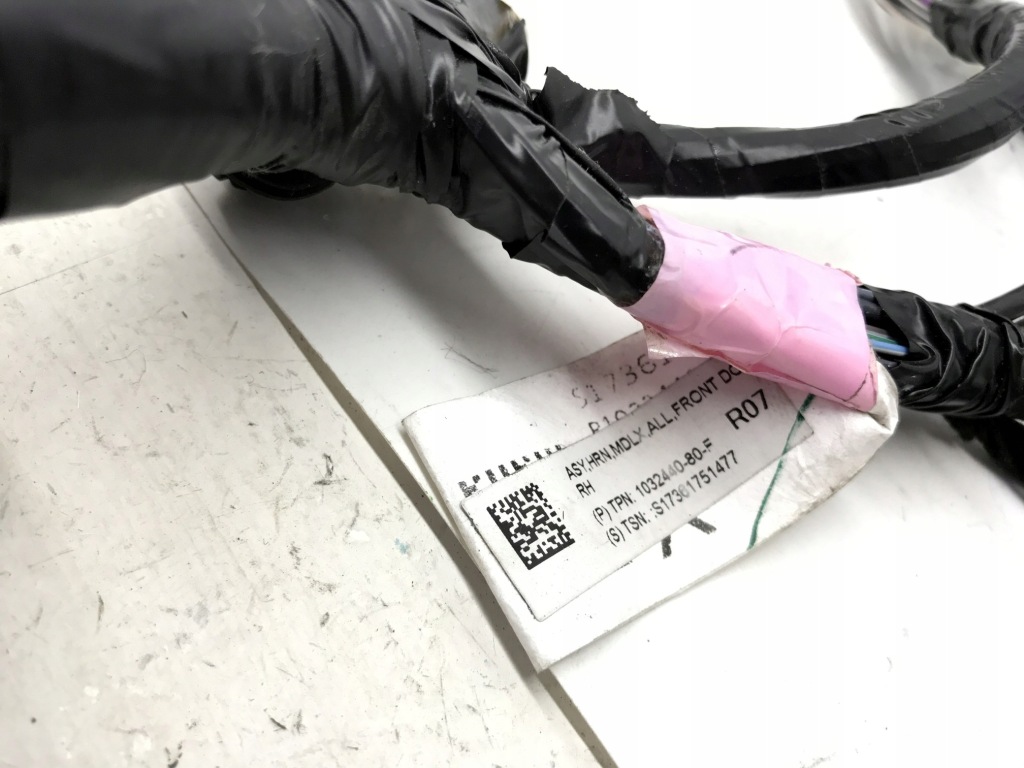 Купить Tesla x электропроводка дверь правых 1032440-80-f