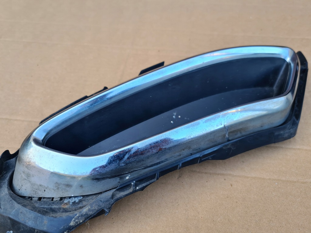 фото №8, Ліва решітка бампера задня passat b8 3g0807763