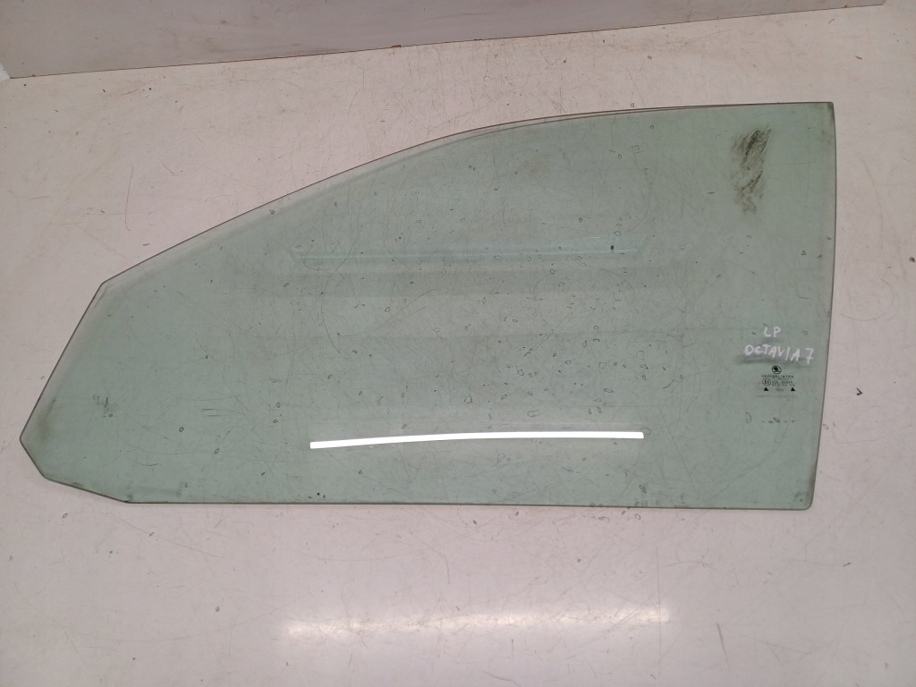 фото №1, Skoda octavia 1 i 96- стекло левая перед ...2