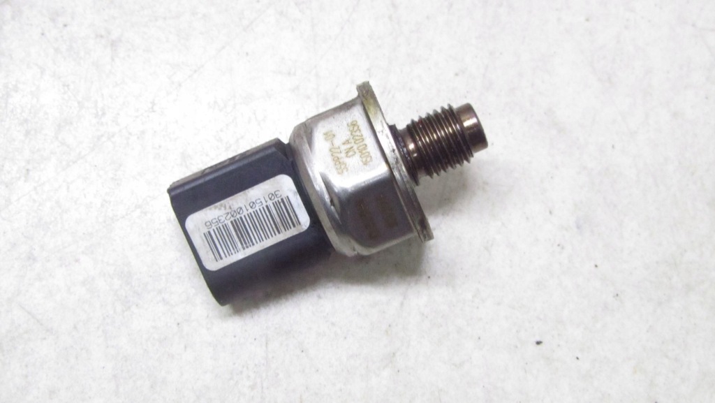 фото №1, Mercedes 2.2 датчик давления топлива 93077521a