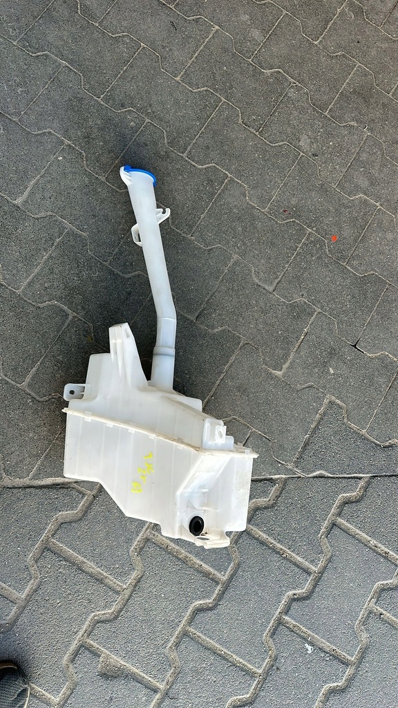 фото №1, Hyundai tucson 2021- бачок распылителя