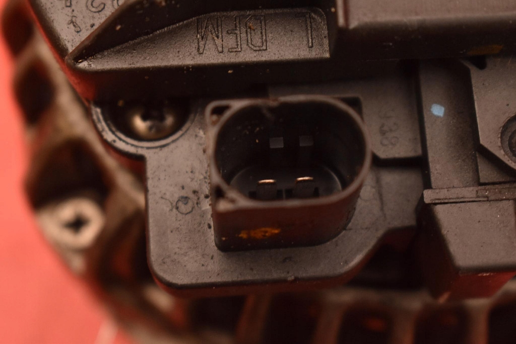 Генератор 0124515059 audi a4 b6 2.0 20v 130 km 00-05 Зі Шроту