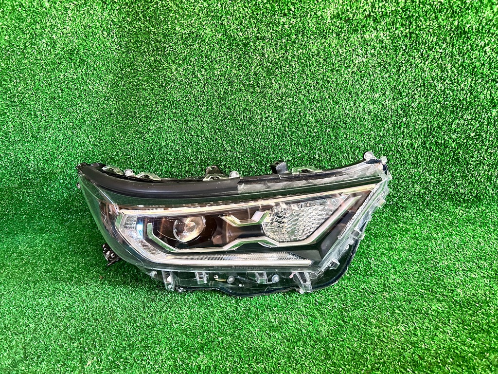 фото №1, Фара правый toyota rav4 v full led