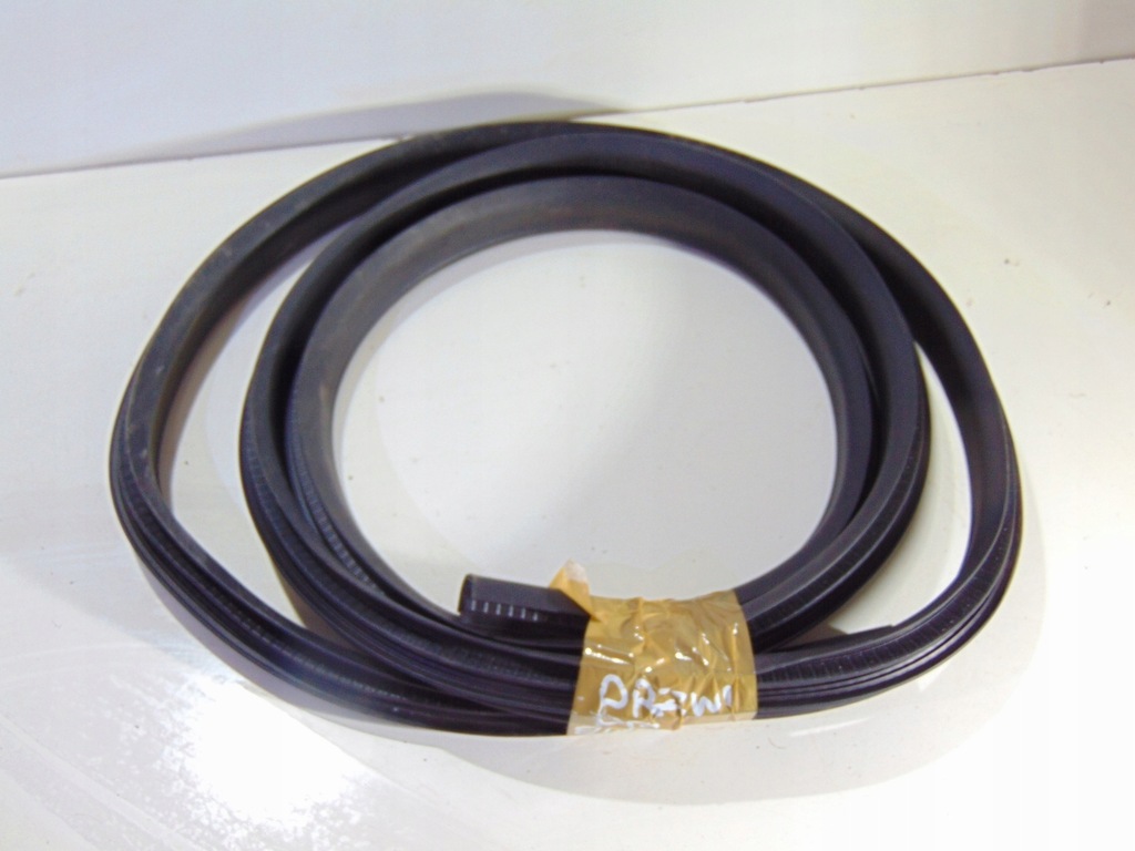 фото №1, Прокладка двері правий перед ford ecosport 12-17