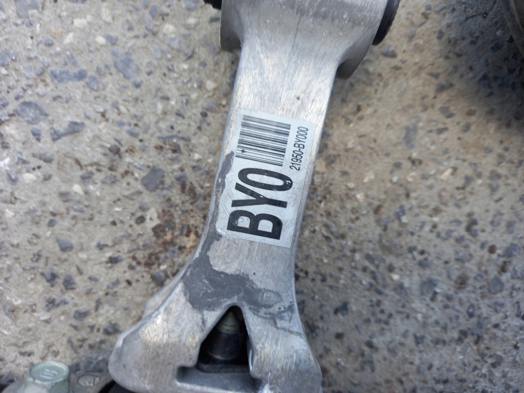 фото №1, Kia niro ii 2022- plug-in подушка двигуна кронштейн