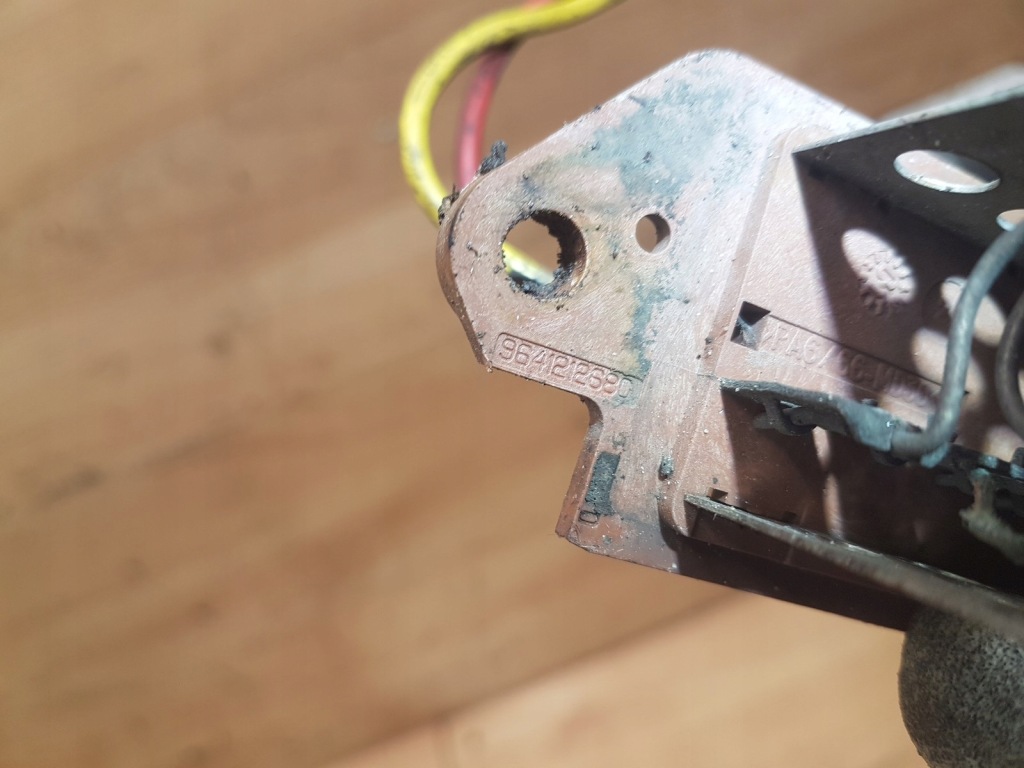 фото №3, Резистор резистор citroen xsara ii 2.0 hdi