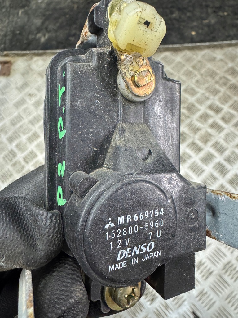 фото №13, Привод замка дверь правый задняя mitsubishi pajero ii mb669754 2pin