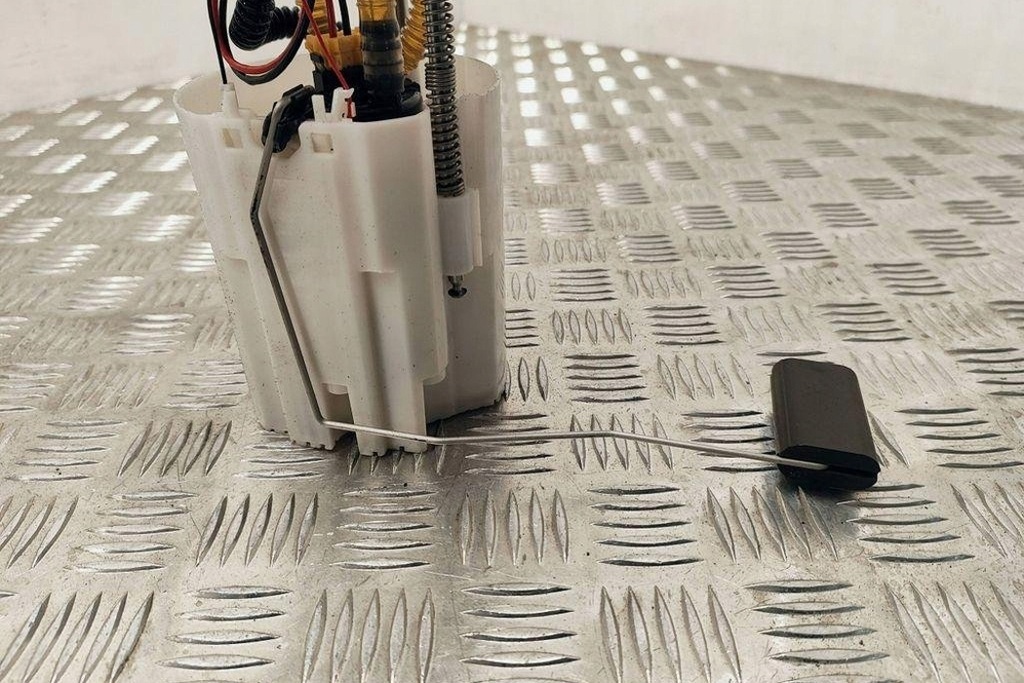 фото №6, Насос бака топлива renault grand scénic ii jm0/1_ 172026141r 1.6l дизель