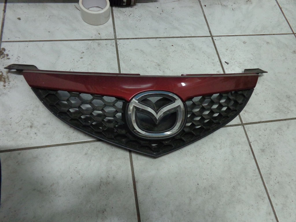 фото №1, Mazda 3 bk 2006-2009 решітка радіатора sedan lift оригінал