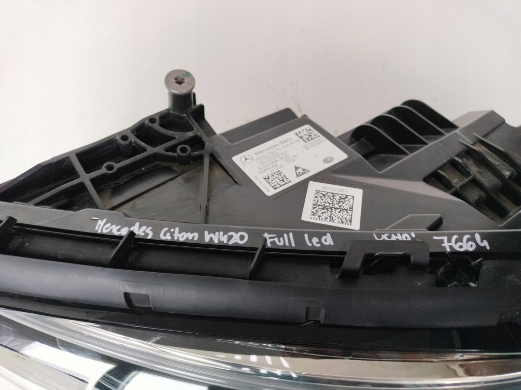 Купити Фара ліва фара mercedes citan w420 full led