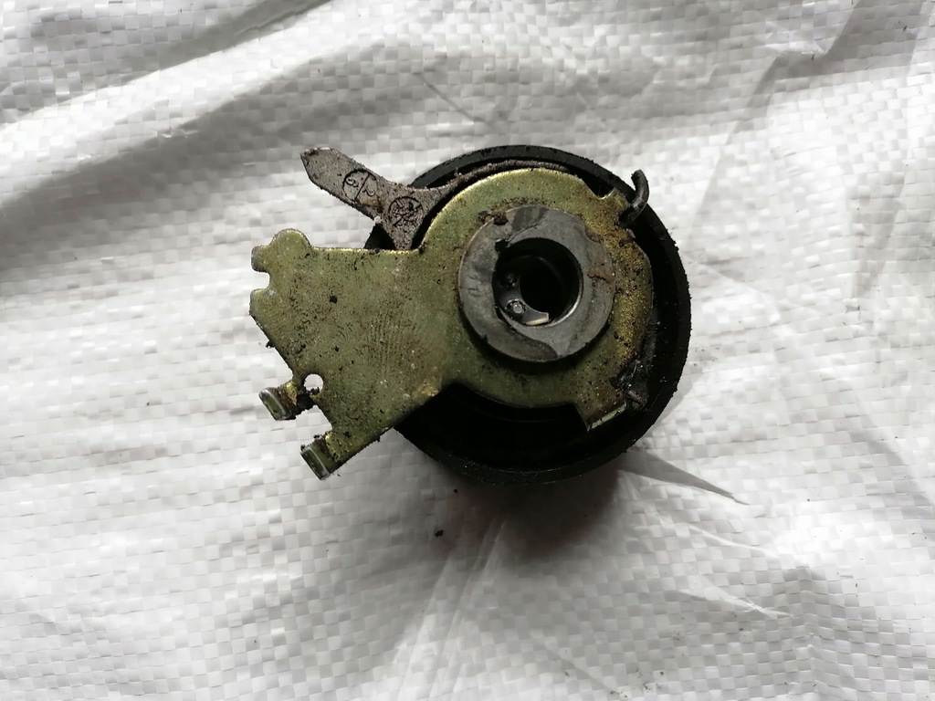 фото №1, Peugeot 1.4 16v kfu ролик натягувача розподільного валу