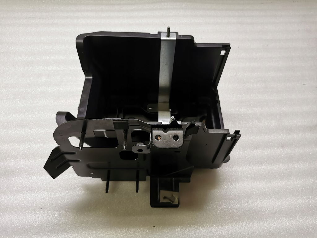 фото №1, Ford fiesta mk7 vii b-max корпус акумулятор