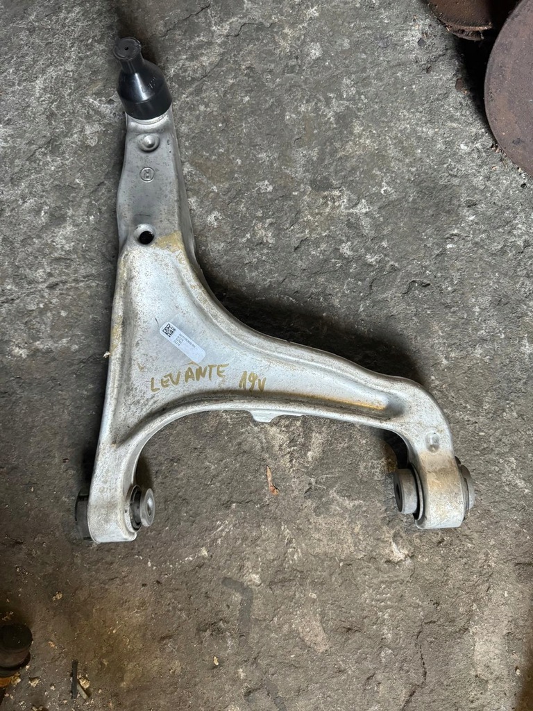 фото №1, Рычаг правый maserati levante