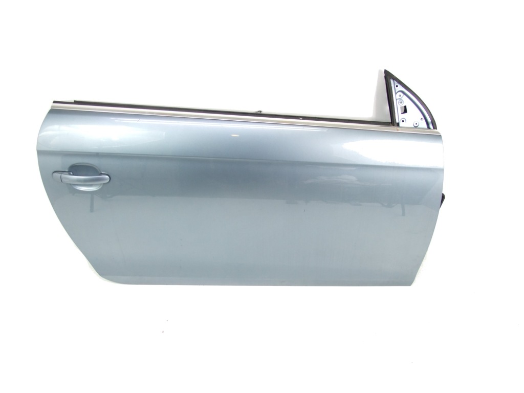 Купить Vw eos 1q0 дверь правое  lp5s идеальное  lp5s идеальное состояние