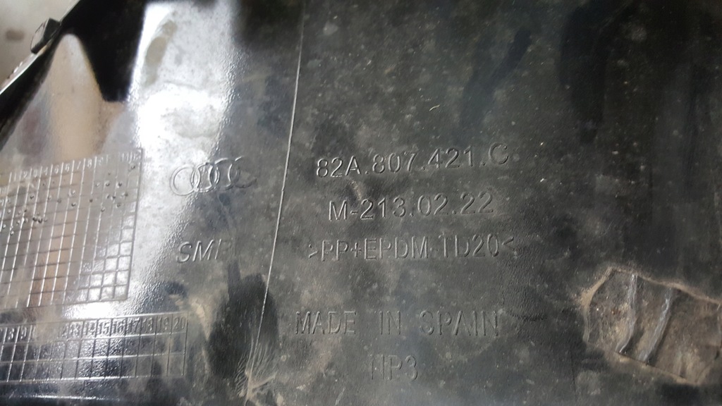 фото №11, Накладка спойлер бампера задняя audi a1 82a807421c демонтаж