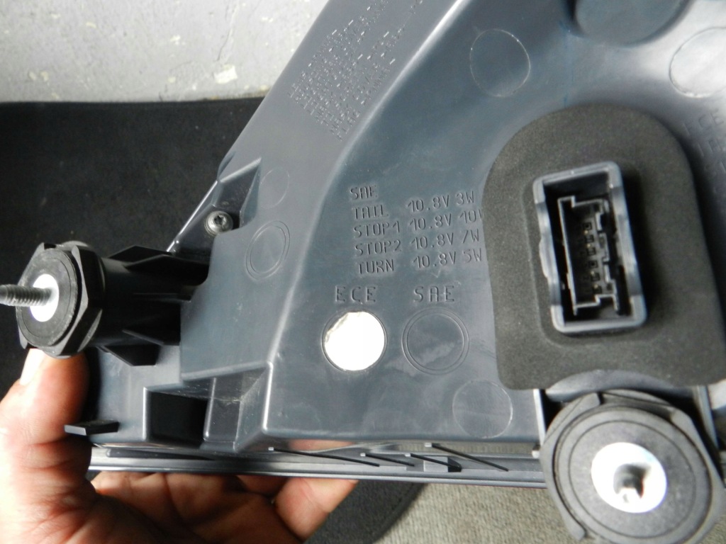 фото №5, Bmw 6 f12 11- лампа led задня ліва сторона