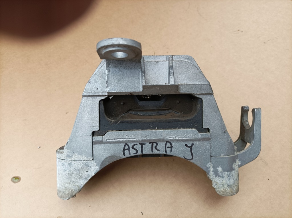 фото №1, 13248475 подушка кронштейн двигателя astra j 1.3 cdti