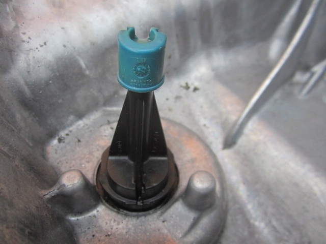 Vw seat skoda audi 1.2 tsi поддон масляная 04e103603g 04e103601g 04e907660a Цена