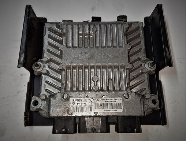 фото №1, Бортовой компьютер двигателя citroen sw9653447380