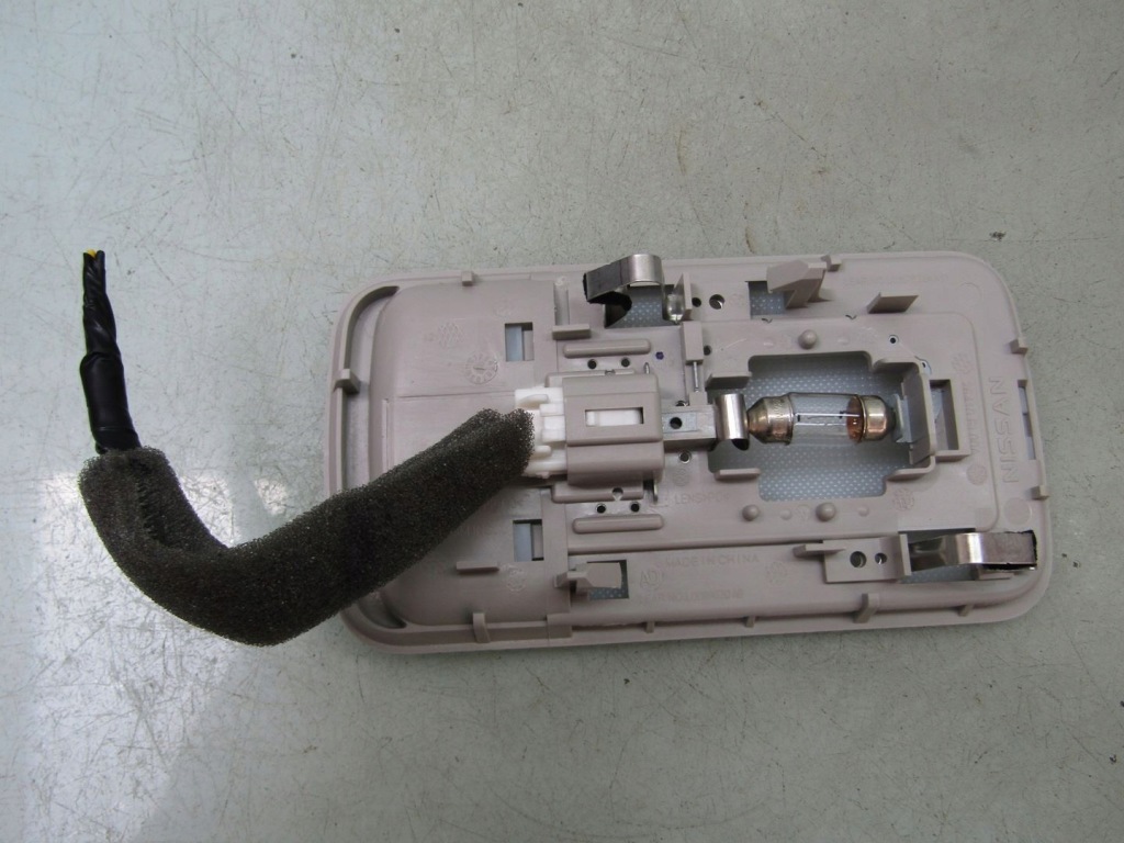 фото №2, Leaf ii ze1 21r лампа кабіни освітлення салону 26410el00a