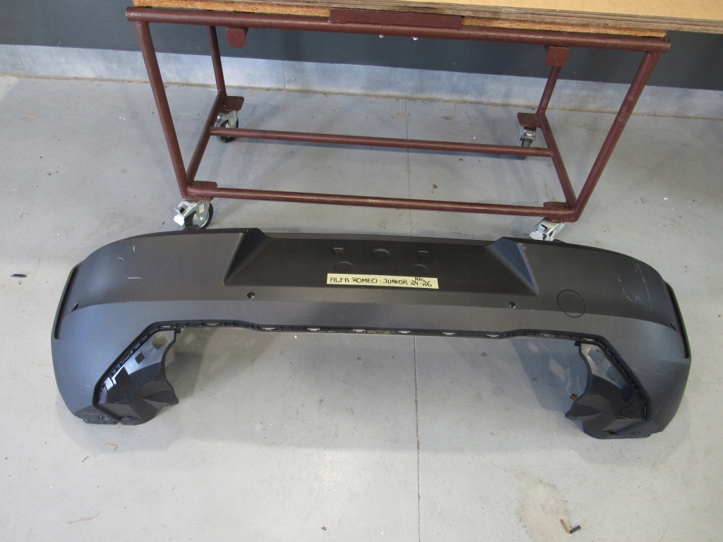 Купить Alfa romeo junior 2024-2026 бампер задняя