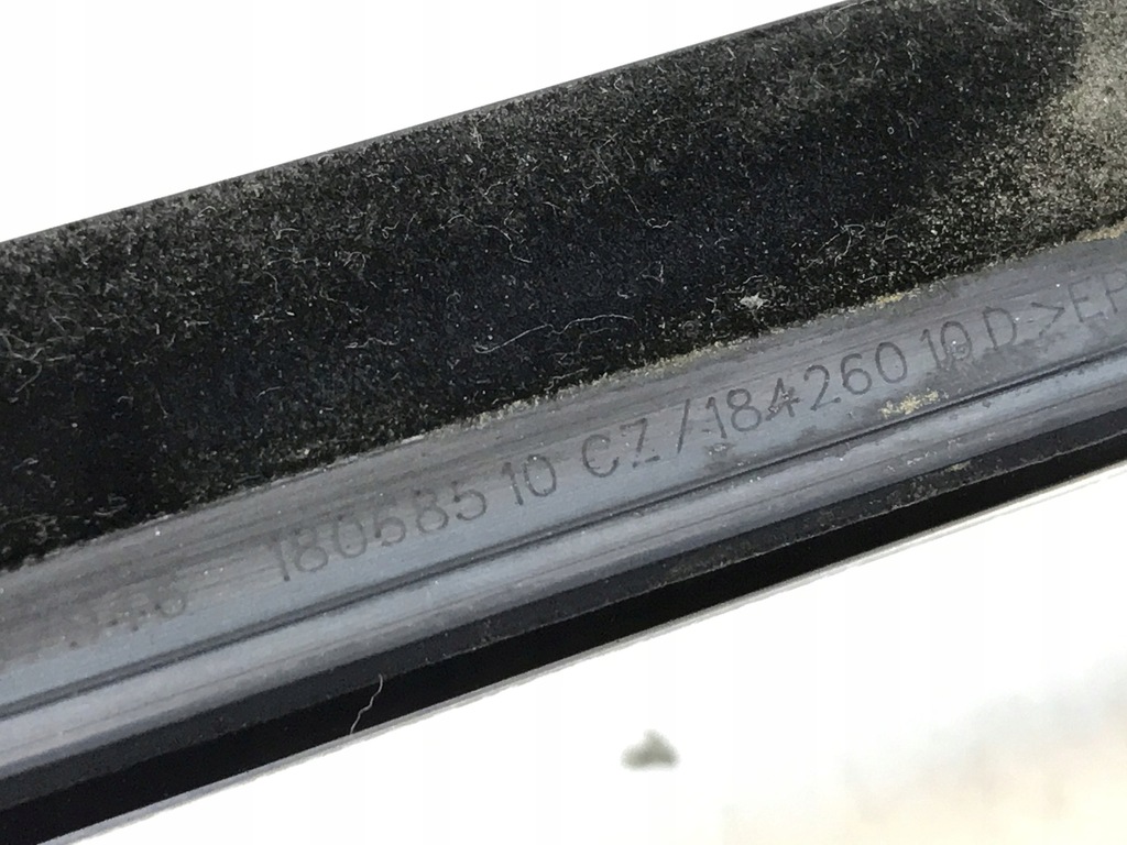 фото №8, Bmw 4 f34 молдинг уплотнитель дверь левый задняя