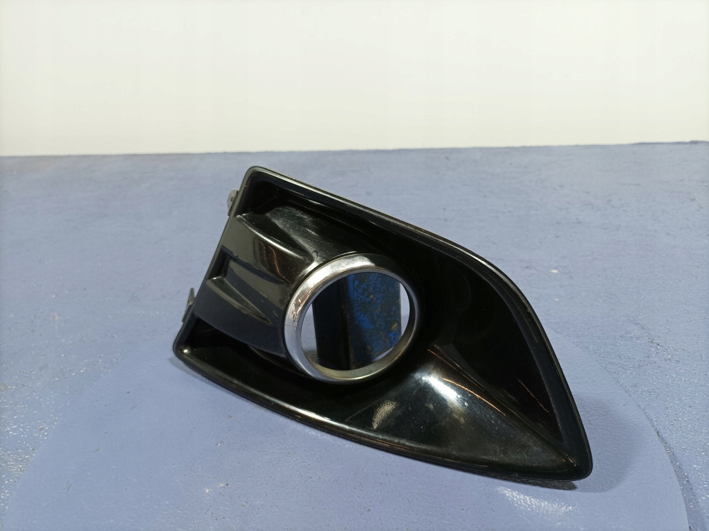 фото №2, Ford grand c-max mk2 решётка бампера противотуманной фары перед левый am51-r19953-c