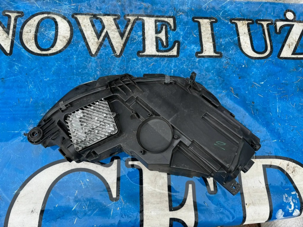 Купити Audi a4 b9 рестайлінг  лампа передня ліва лівий перед 8w0941033d