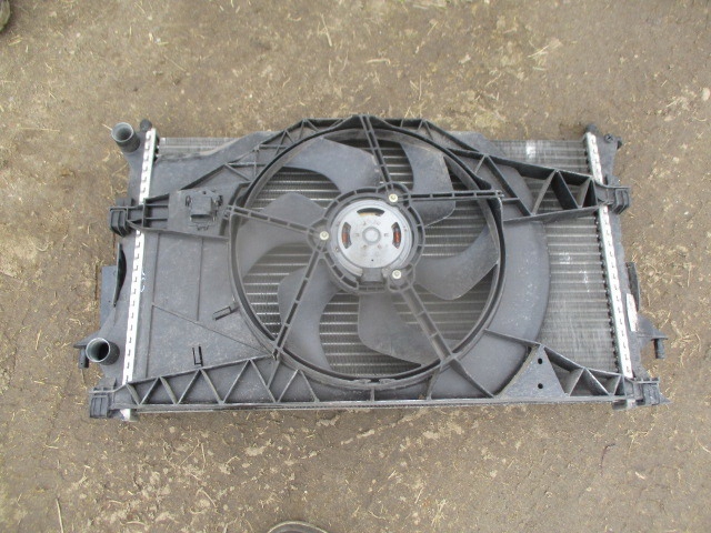 фото №1, Espace iv 4 радиатор wody 2,2dci