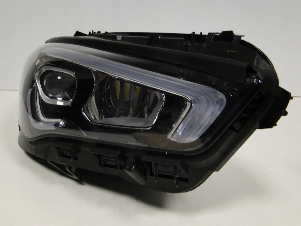 Mercedes cla 118 w118 фара правий фара праві led high performance Зі Шроту